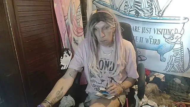 Ombeline1 online show from February 26, 2026, 2:05 pm