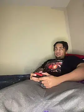 Snapshot of Elgrazonamor chatting on February 22, 2025, 1:33 am Elgrazonamor online show from February 22, 2025, 1:33 am