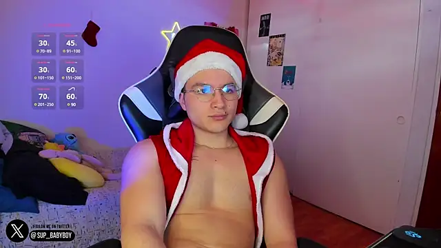 AustinSummerr online show from December 18, 2024, 4:49 pm