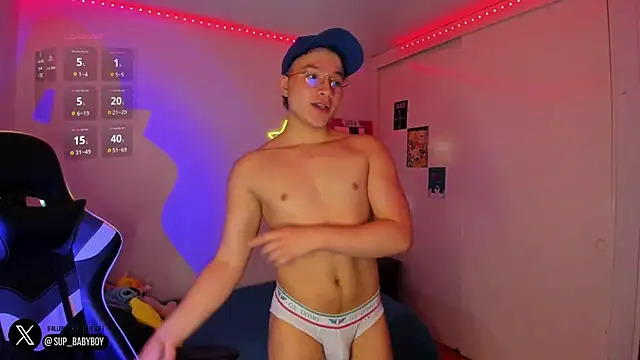 AustinSummerr online show from January 7, 2025, 5:42 pm
