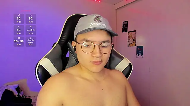 AustinSummerr online show from January 11, 2025, 3:42 pm