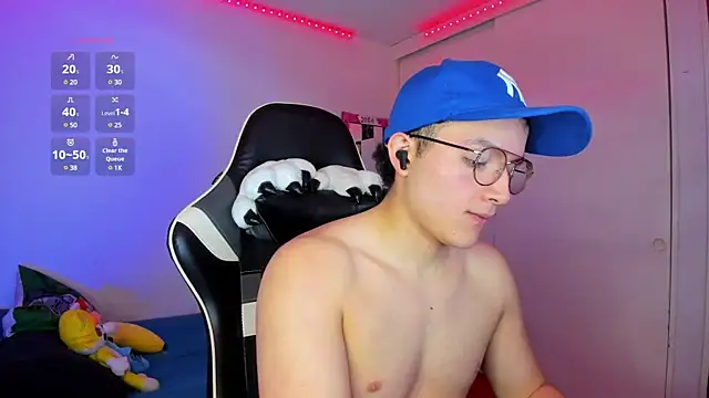 AustinSummerr online show from January 21, 2025, 4:27 pm