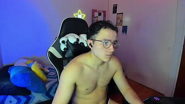 AustinSummerr online show from January 25, 2025, 1:30 pm