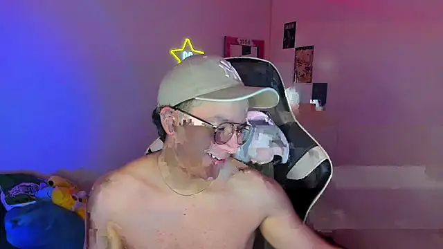 AustinSummerr online show from January 28, 2025, 1:38 pm