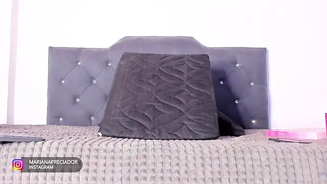 mariana preciado online show from December 22, 2024, 10:04 pm