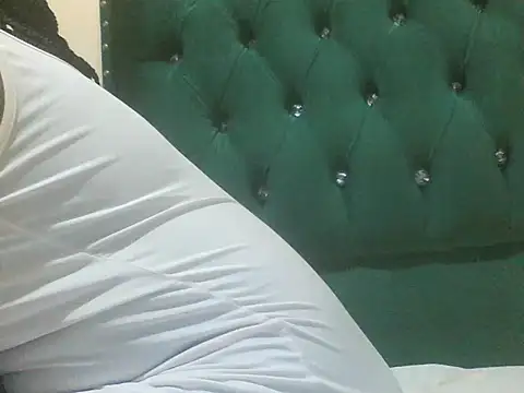 Sexy Riri online show from November 13, 2025, 7:57 pm