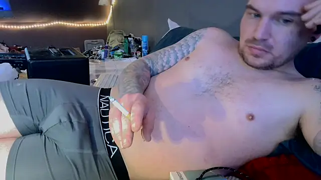 Snapshot of bigcocktat2dude603 chatting on February 27, 2025, 6:09 pm bigcocktat2dude603 online show from February 27, 2025, 6:09 pm