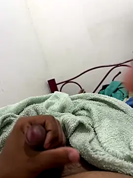 marcello2310 online show from November 3, 2025, 1:40 am