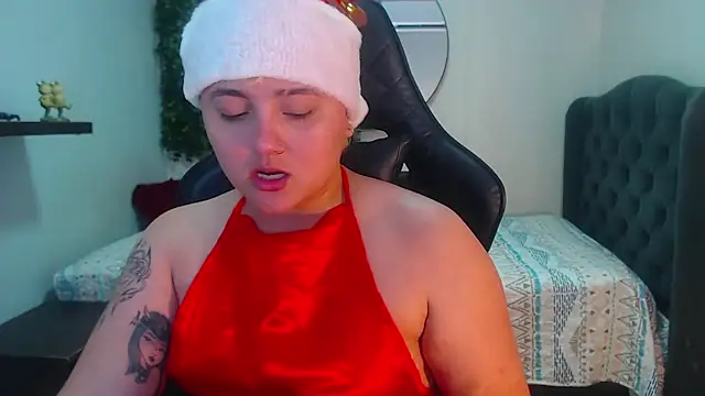 Snapshot of isabeautyx19 chatting on December 24, 2024, 1:28 pm isabeautyx19 online show from December 24, 2024, 1:28 pm