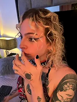 Bonnie vega online show from November 2, 2025, 8:22 pm