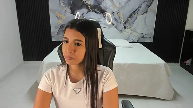 Ivy 16 online show from January 25, 2025, 12:05 pm