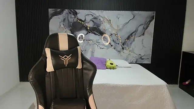 Ivy 16 online show from January 27, 2025, 12:05 pm