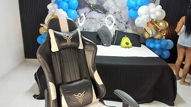 Ivy 16 online show from September 22, 2025, 11:56 am