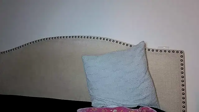 Snapshot of xoxcatt chatting on February 1, 2026, 7:51 am xoxcatt online show from February 1, 2026, 7:51 am