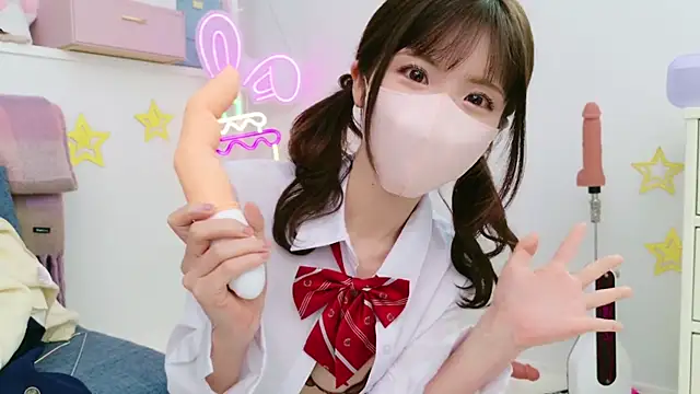 -minami- online show from February 2, 2025, 6:48 am