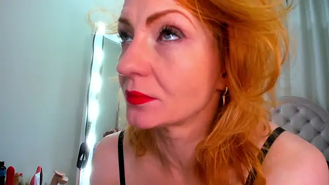 SquirtyAlisa online show from October 14, 2025, 5:30 am