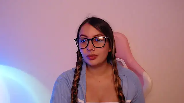 lalawhitte online show from November 27, 2025, 2:08 pm