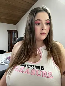 Kamilla Loop online show from February 17, 2026, 12:40 am