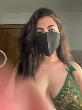 Snapshot of Hot-Sarah-arab chatting on May 12, 2026, 10:40 pm Hot-Sarah-arab online show from May 12, 2026, 10:40 pm
