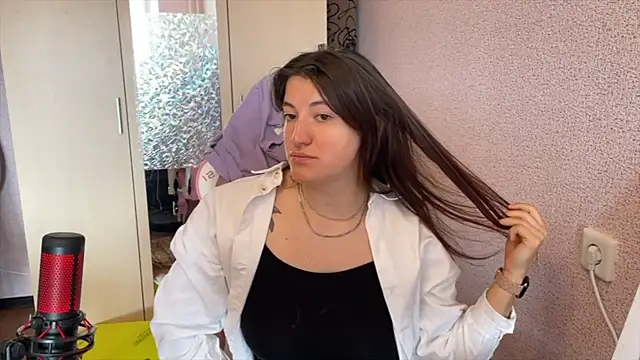 Katrin  kiss online show from April 4, 2026, 10:13 am