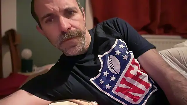 Snapshot of Brianjonest chatting on February 8, 2026, 9:07 pm Brianjonest online show from February 8, 2026, 9:07 pm