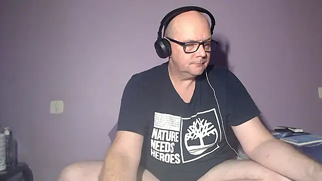 hairy orbite online show from November 2, 2025, 6:32 pm