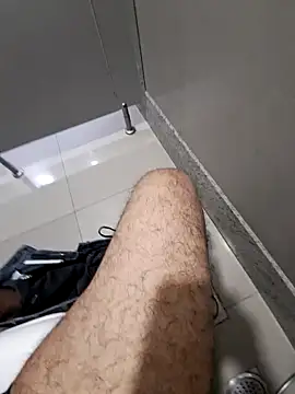 johny 69dxh online show from February 26, 2025, 7:20 am