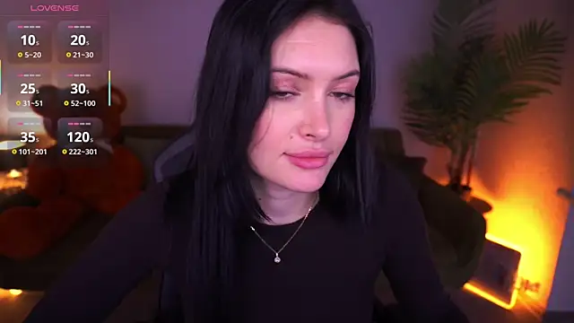 MilaSecrett online show from December 18, 2025, 2:23 pm