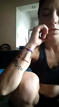 Snapshot of gala2 chatting on January 19, 2025, 2:59 pm gala2 online show from January 19, 2025, 2:59 pm