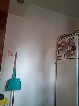 Snapshot of gala2 chatting on March 5, 2025, 10:33 am gala2 online show from March 5, 2025, 10:33 am