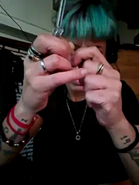 Snapshot of gala2 chatting on October 14, 2025, 9:43 am gala2 online show from October 14, 2025, 9:43 am