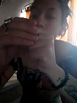 Snapshot of gala2 chatting on October 16, 2025, 11:22 am gala2 online show from October 16, 2025, 11:22 am