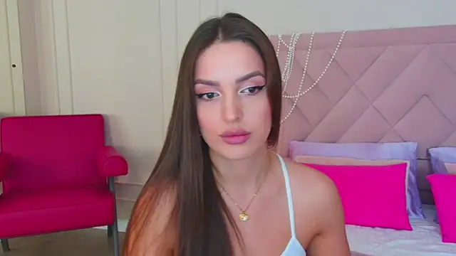 BellaHalles online show from December 26, 2024, 11:43 am