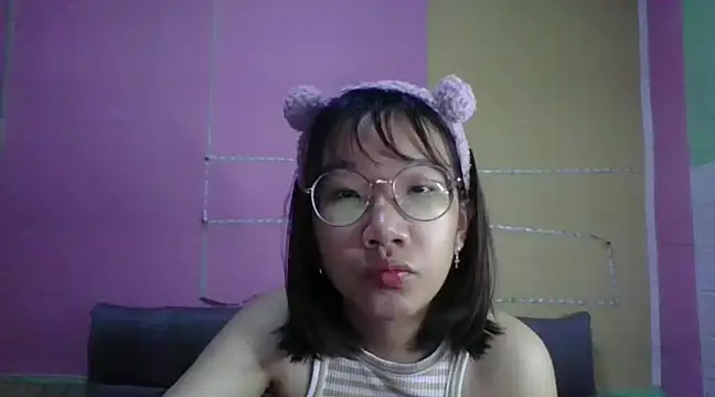 Snapshot of Nanoko chatting on December 9, 2024, 9:28 am Nanoko online show from December 9, 2024, 9:28 am