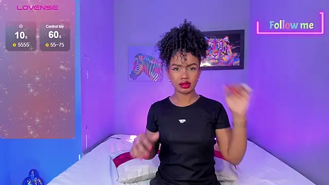 EmmaSmith06 online show from February 3, 2025, 5:14 pm