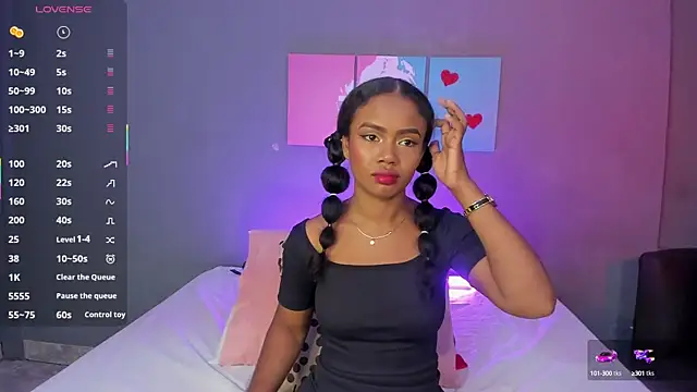 EmmaSmith06 online show from September 26, 2025, 9:08 pm