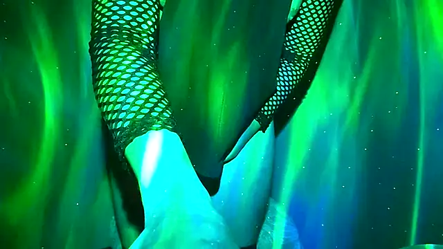 CloudyBoy Toy online show from January 4, 2025, 12:38 pm