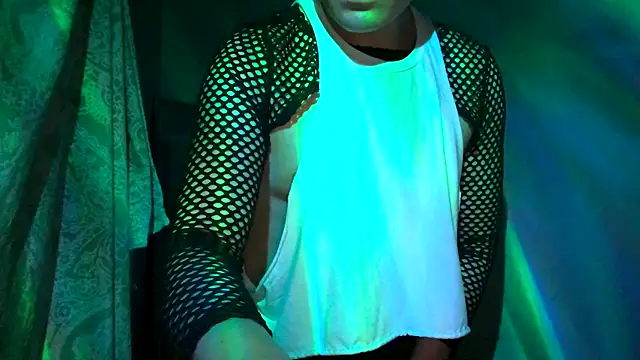 CloudyBoy Toy online show from February 24, 2025, 7:33 am