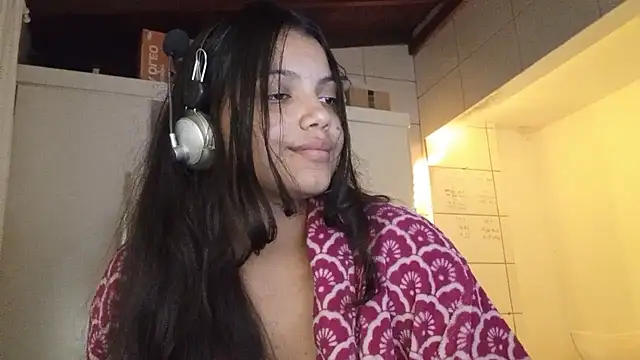 Snapshot of bombomepimenta chatting on November 10, 2025, 3:05 am bombomepimenta online show from November 10, 2025, 3:05 am