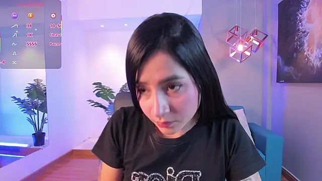 Snapshot of agatha_adamss chatting on September 16, 2025, 12:28 pm agatha adamss online show from September 16, 2025, 12:28 pm