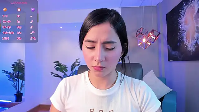 Snapshot of agatha_adamss chatting on September 17, 2025, 3:57 pm agatha adamss online show from September 17, 2025, 3:57 pm