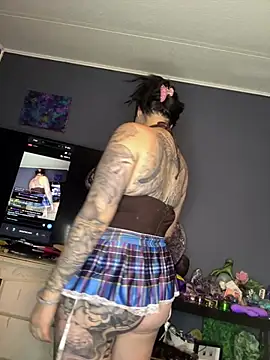 skinwalkingzombie online show from June 27, 2026, 1:54 am