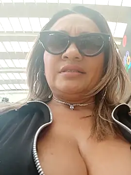 Afroditecash online show from November 1, 2025, 6:10 pm