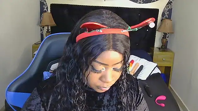 TrixieMar online show from December 31, 2024, 1:08 pm