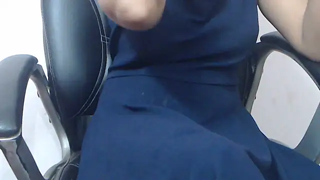 wildbabes online show from February 28, 2025, 3:26 pm