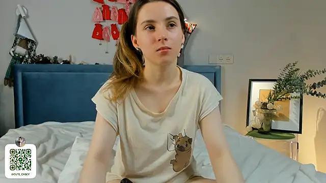 DonnaBurkee online show from January 12, 2025, 10:54 pm