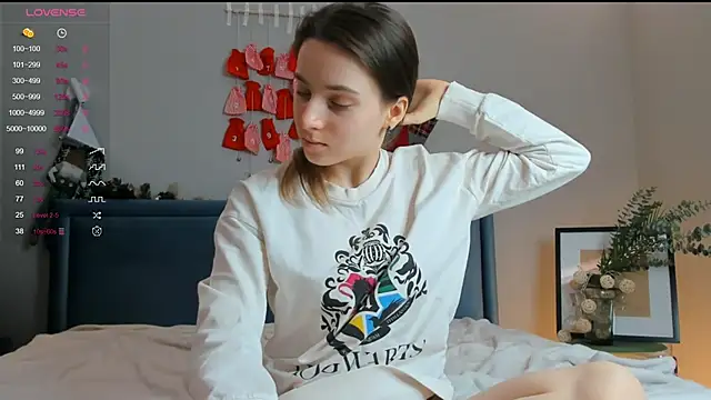 DonnaBurkee online show from January 16, 2025, 4:07 pm