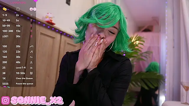 Snapshot of Sonnie_ chatting on February 20, 2025, 11:31 am Sonnie online show from February 20, 2025, 11:31 am