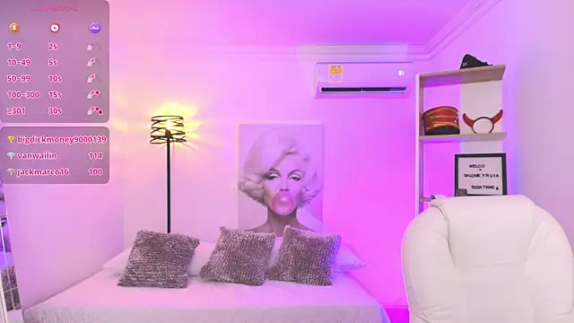 SALOOMEE   online show from January 30, 2025, 2:47 pm