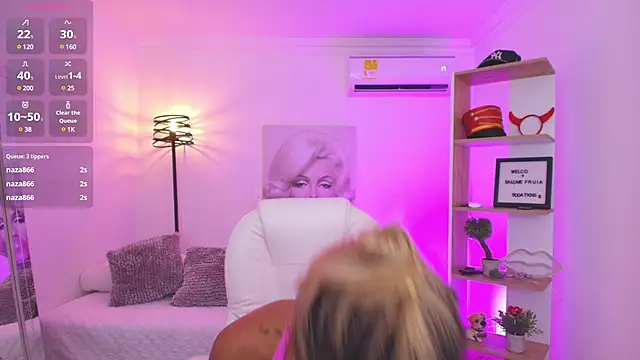 SALOOMEE   online show from February 10, 2025, 6:03 pm